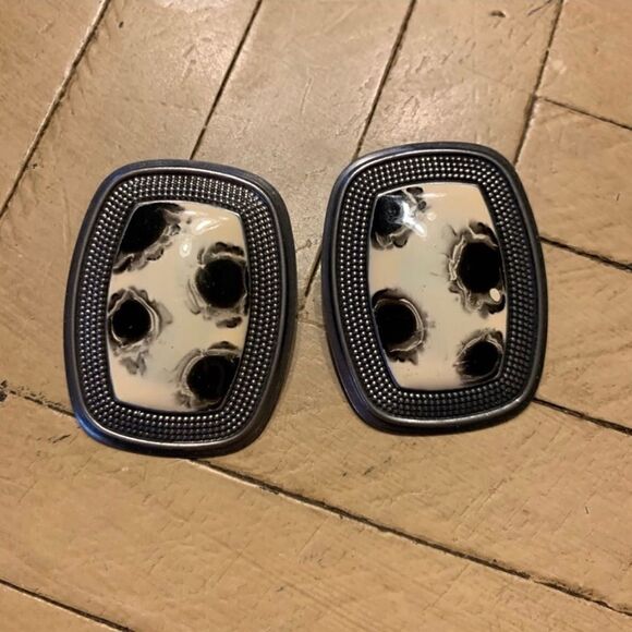 Vintage Gunmetal Black & White Earrings - Picture 7 of 7